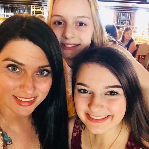 Our meet the Posher story ❤️ - Picture 6 of 16